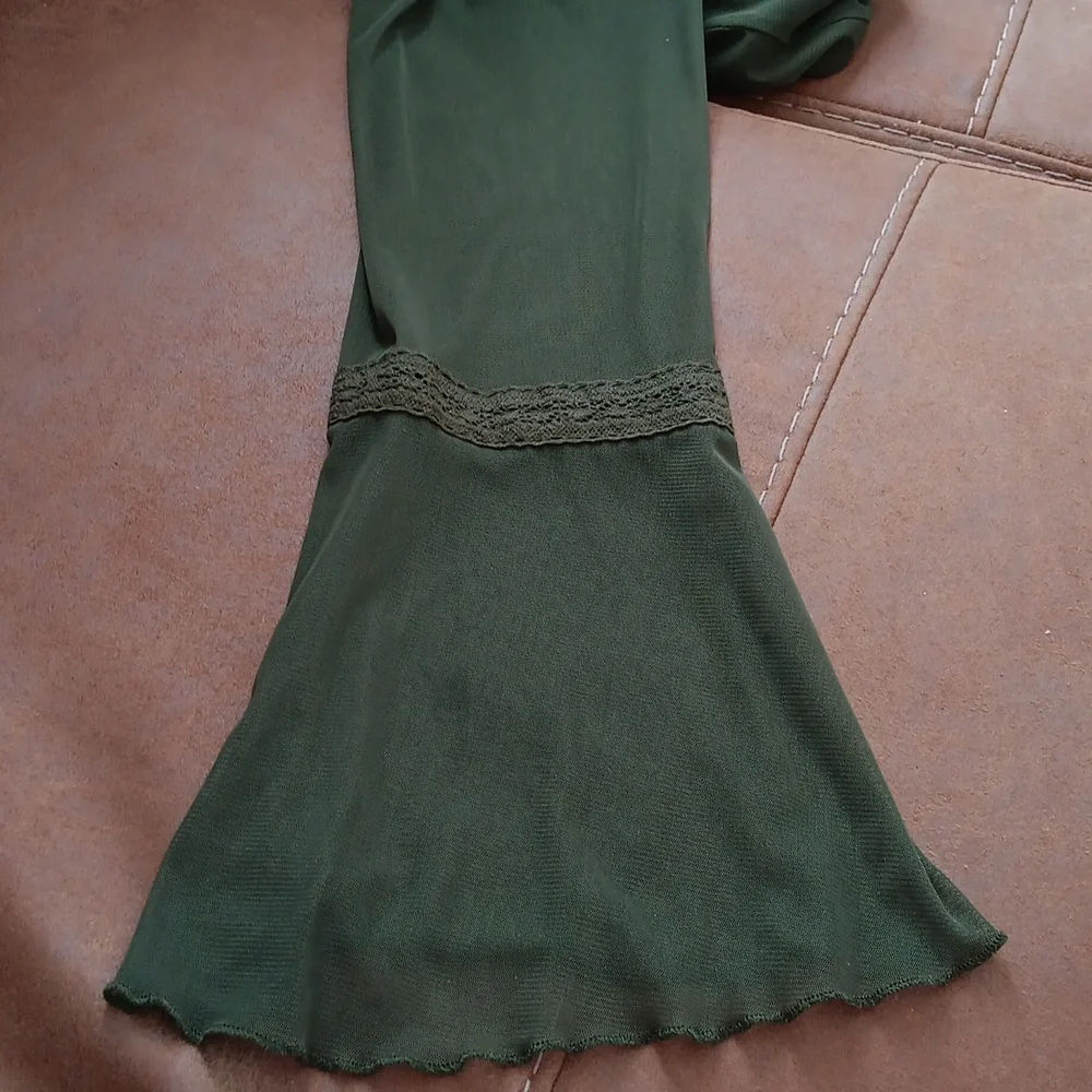 Elegant Olive Green Boho Lace Blouse.Size Small.EUC. - Picture 5 of 9